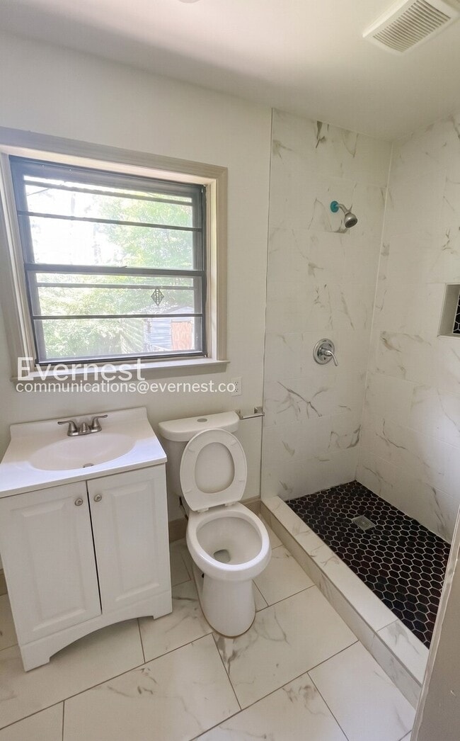 Photo - 905 Elizabeth Dr