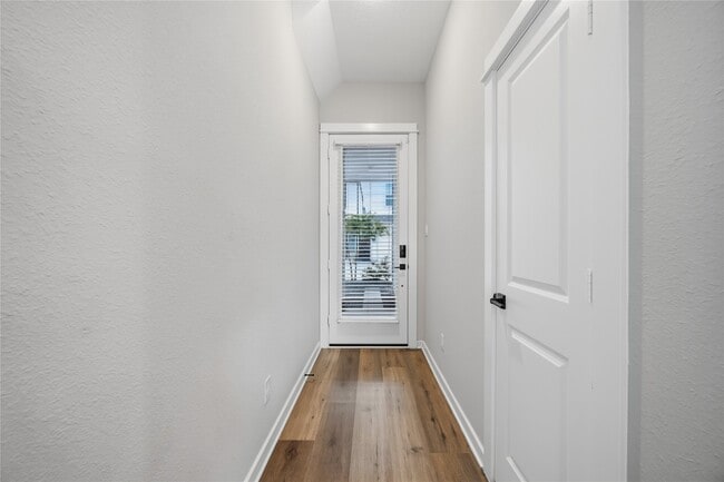 Photo - 6723 Parker Oaks Ln