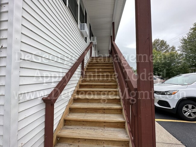 Photo - Big Tree Apartments