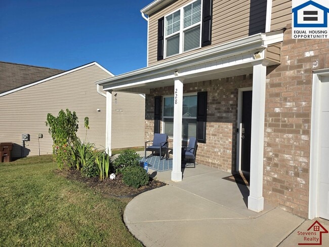 Photo - 228 Newman Cir