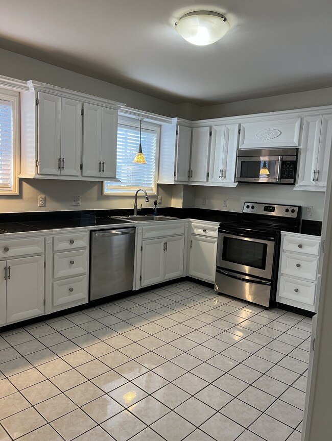 Photo - 82 Atlantic St Unit 1