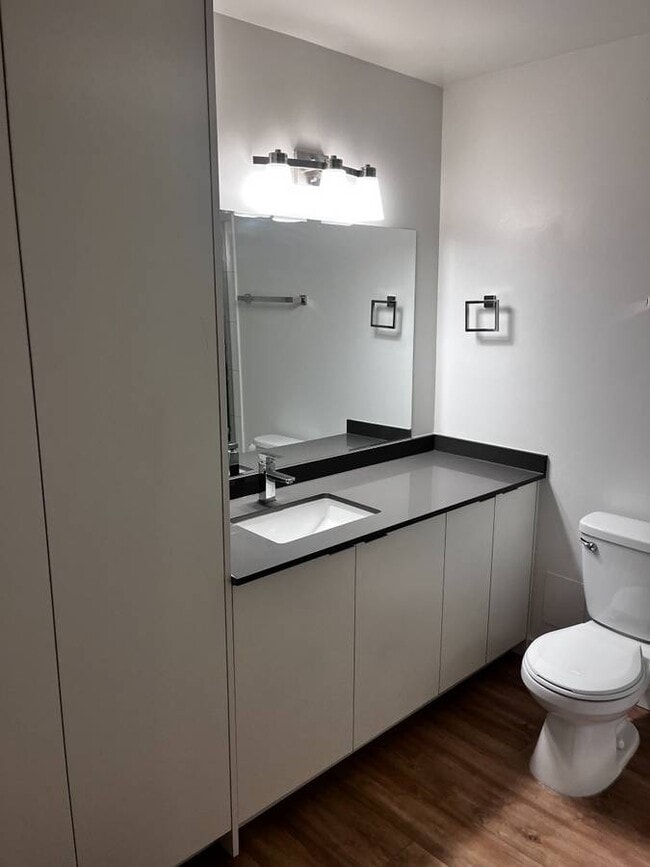 Photo - 1320 King Albert Ave