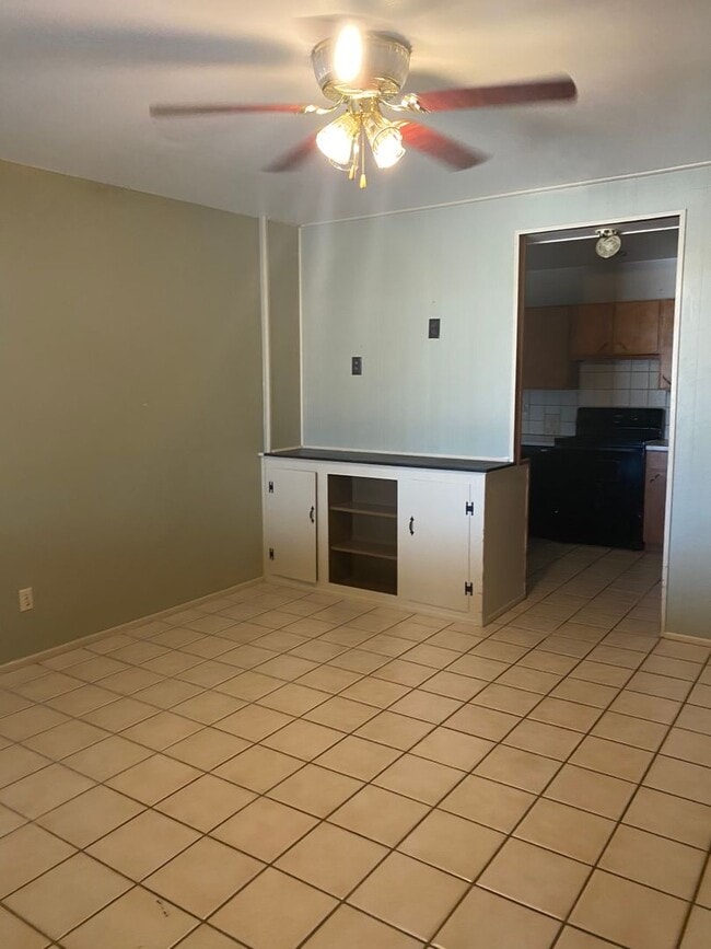 Photo - Eastside 3 bed 2 bath - Pool and Garage