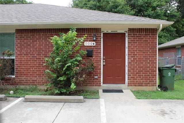 Building Photo - 900 Naomi Ln Rental
