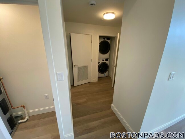 Photo - 1079 Commonwealth Ave Unit 408