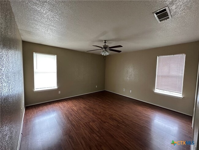 Photo - 4305 Bowles Dr