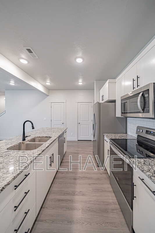 Photo - 651 S 2400 W