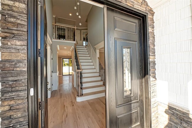 Photo - 1012 Olympia Rd