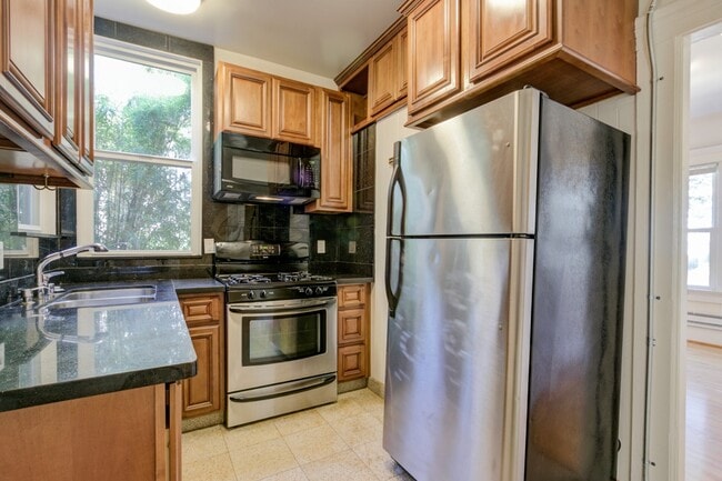 Photo - 622-624 Shrader St Unit 3