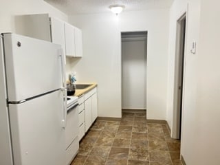 Photo - King Manor in Milwaukie