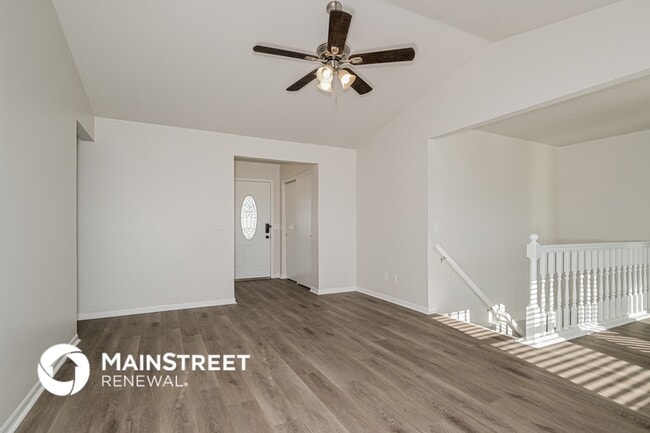 Photo - 87 Four Winds Dr