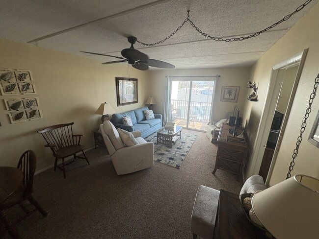 Photo - 708 S Tamiami Trl