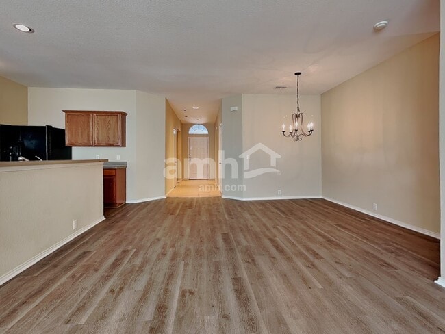 Photo - 1216 Mule Deer Dr