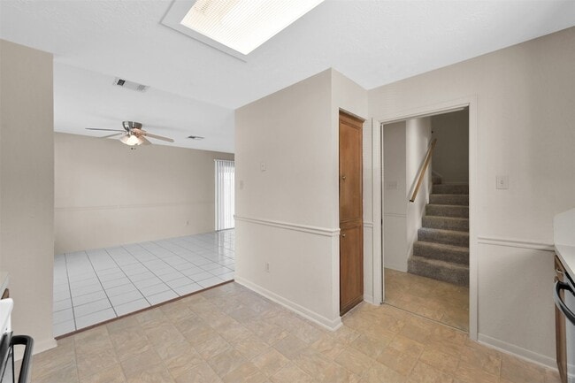 1603 Hazelwood St Unit B