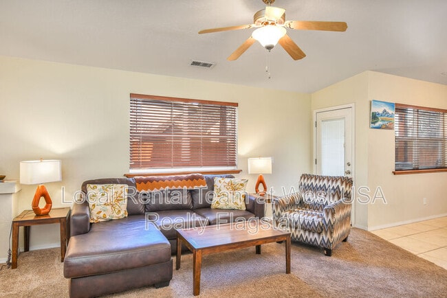 Photo - 3716 E Jacamar Dr