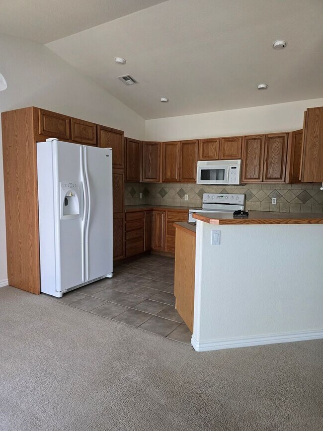 Photo - Beautiful single level townhouse located in quiet northwest area.