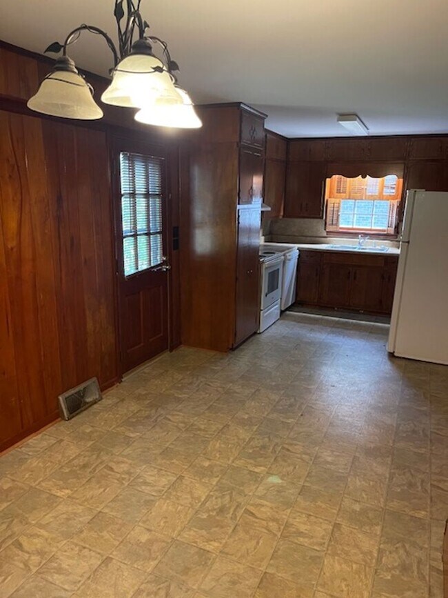 341 Moorefield Drive Rental House Rental in Talladega, AL