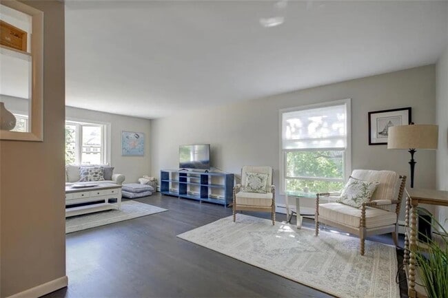 132 Ruggles Ave