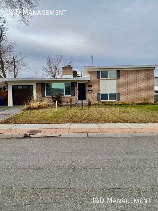 Building Photo - 3978 S Sunnyvale Dr