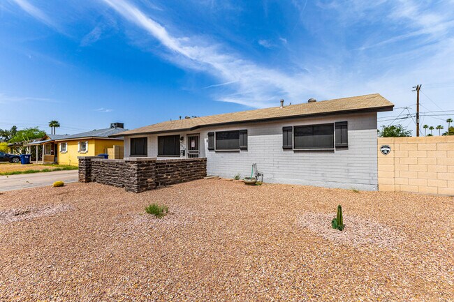 Photo - 1310 W Romo Jones St