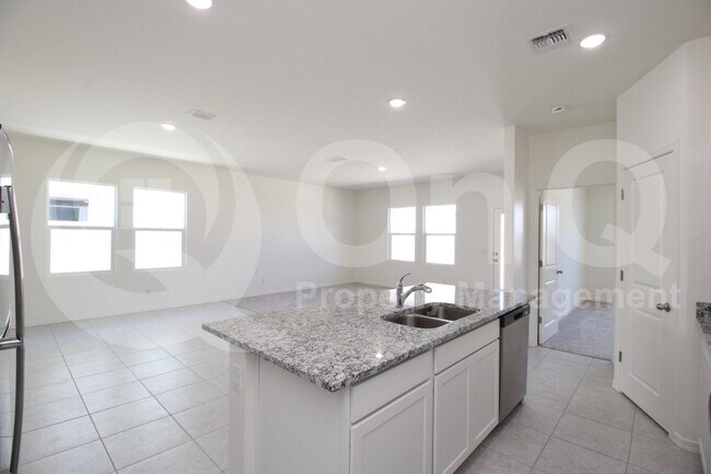 Photo - 24182 W Hidalgo Ave
