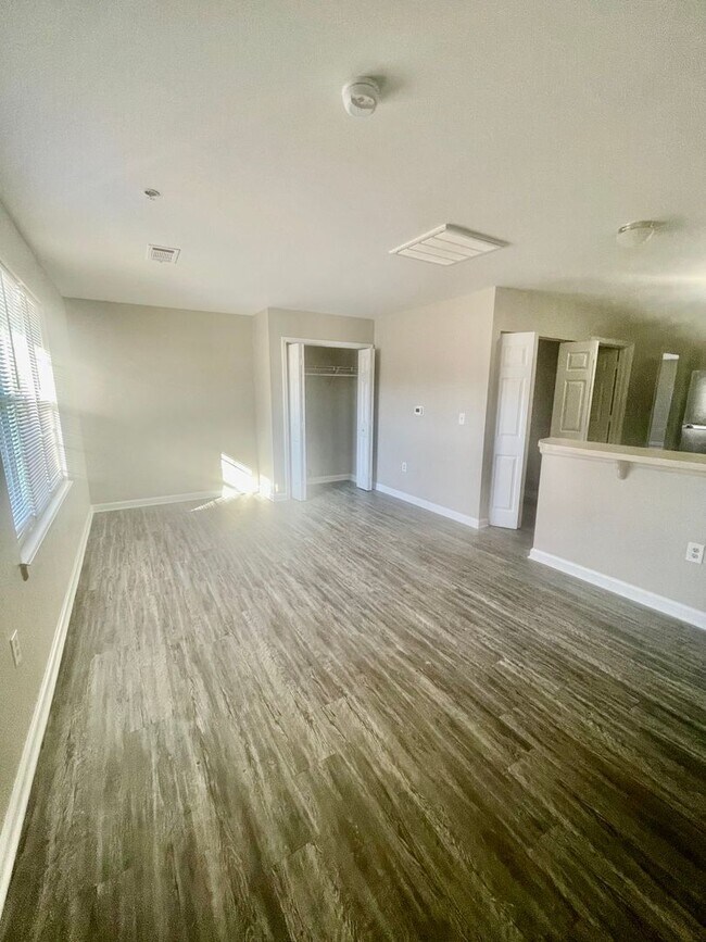 Photo - 2204 Catherine Simmons Ave Unit B