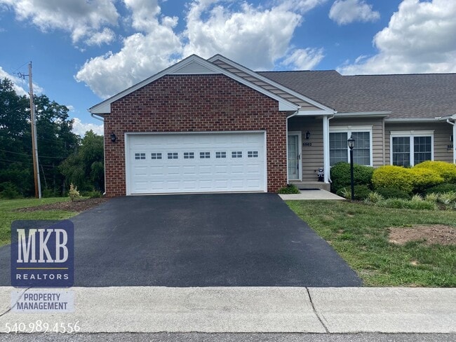 3 bedrooms 3 baths Patio Home in Roanoke C... - 3 bedrooms 3 baths Patio Home in Roanoke C...