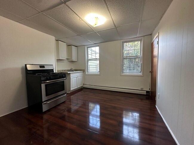 Photo - 49 Poplar St