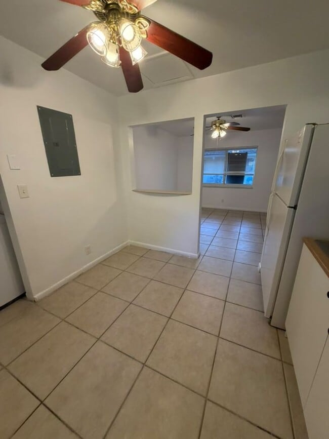 410 NE 12th Ave Unit A