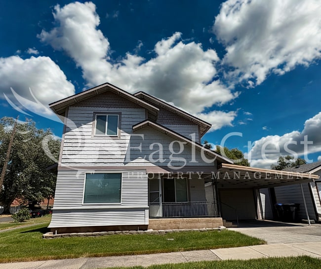 Photo - Spacious 3-Bedroom, 2-Bath Home on a Corner Lot-Students Encouraged To Apply