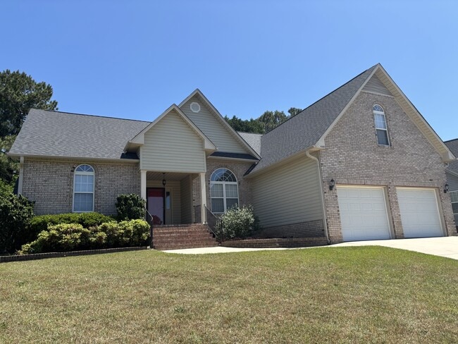 Building Photo - 460 Bristlecone Dr Rental