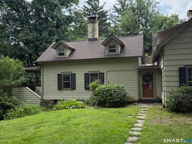 Photo - 252 W Norwalk Rd