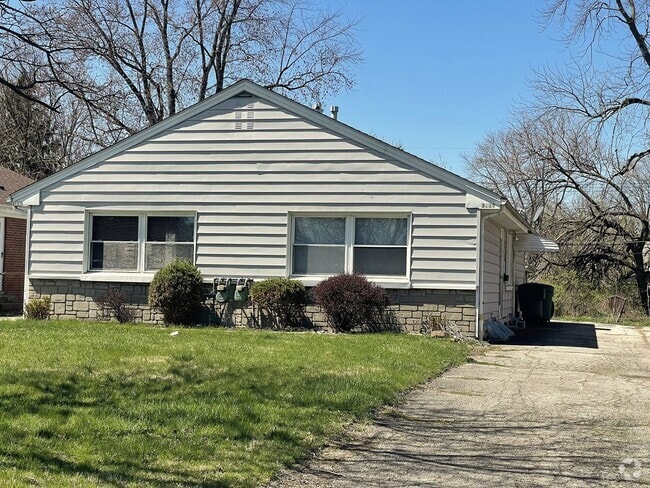 Building Photo - 3139 Maize Rd Rental