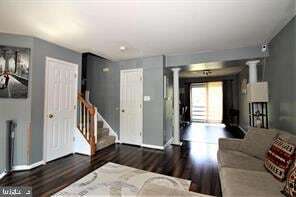 Photo - 203 Backridge Ct