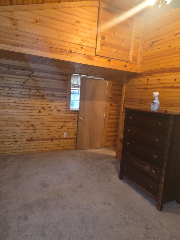 Photo - 1960 Saddleback Dr