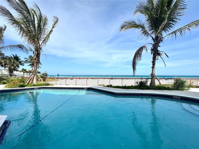 Photo - 15645 Collins Ave Unit 706