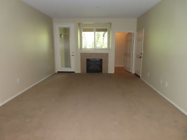 Photo - 41410 Juniper St