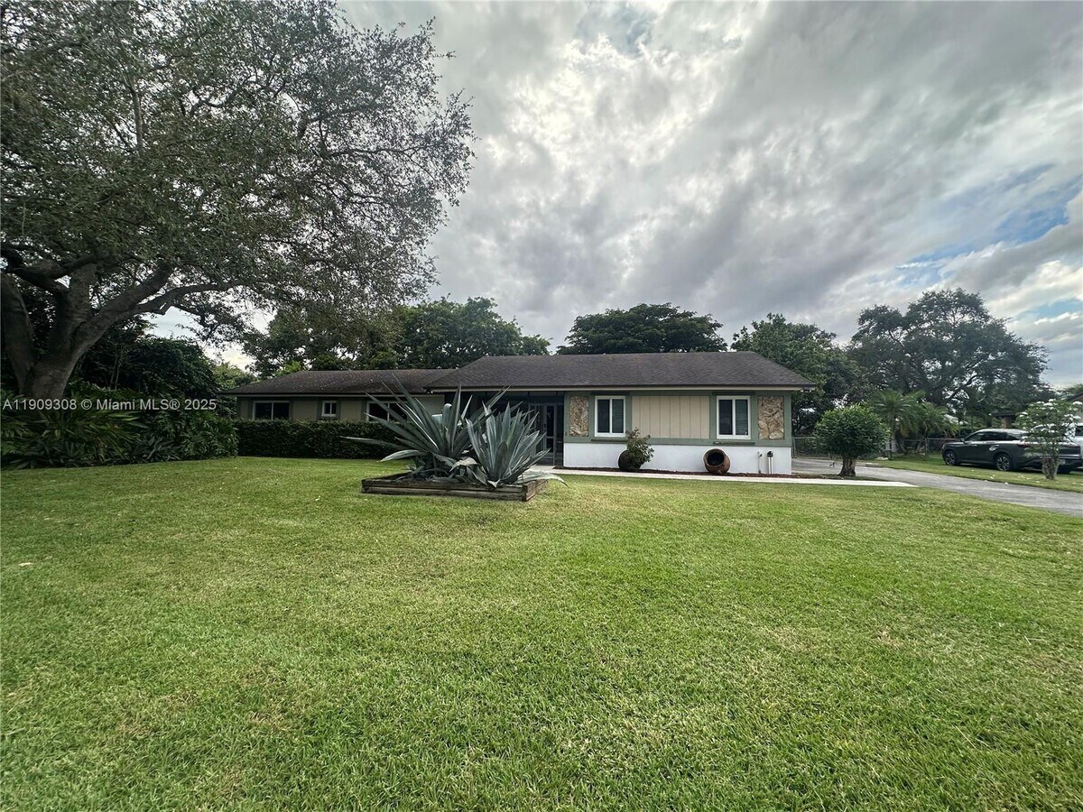 Photo - 27850 SW 164th Ct