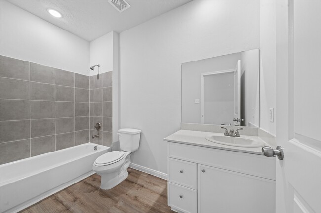 Photo - 1434 25th St