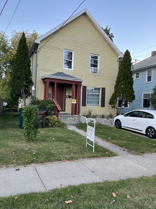 Building Photo - 1319 Jerome St Unit A