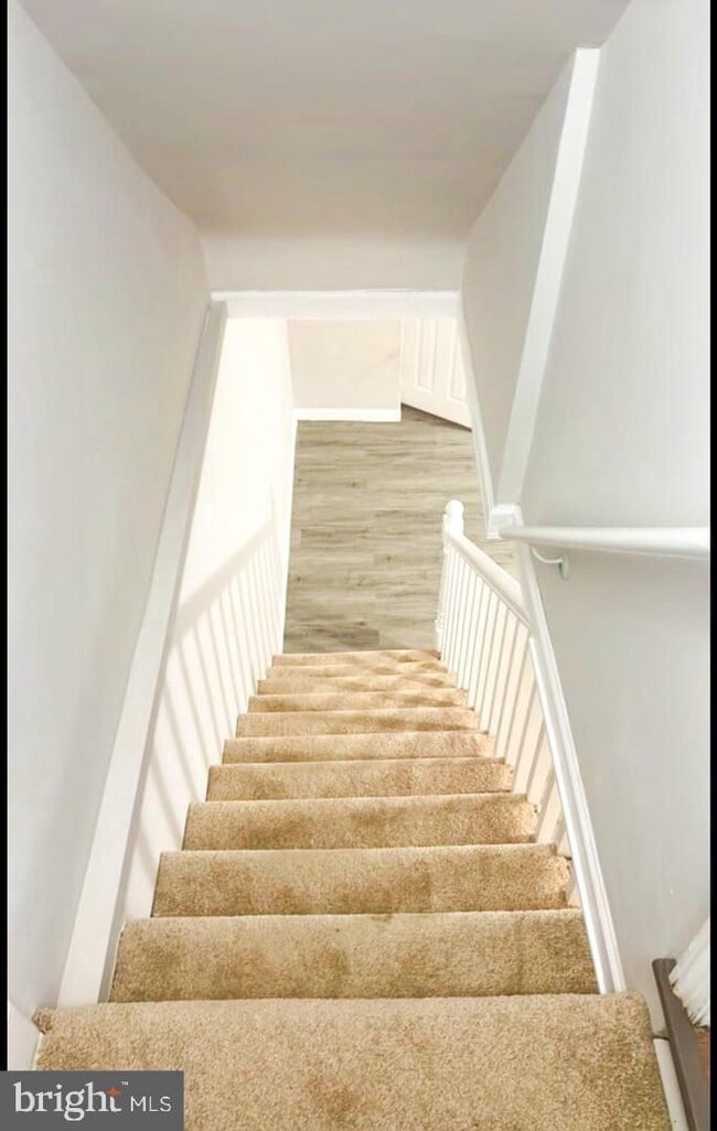 Photo - 520 W 38th St