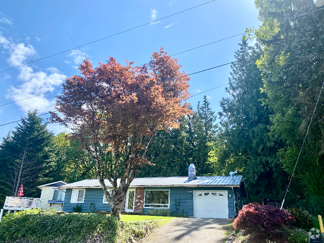 Building Photo - 12830 141st Pl SE Rental
