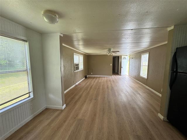 Photo - 204 W Tarrant St