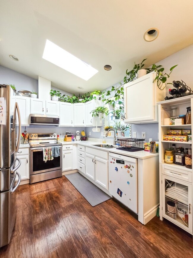 Photo - 4BD/2.5BA Monroe Home