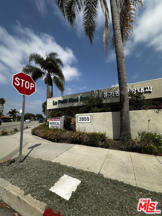Photo - 2055 Torrance Blvd Condo
