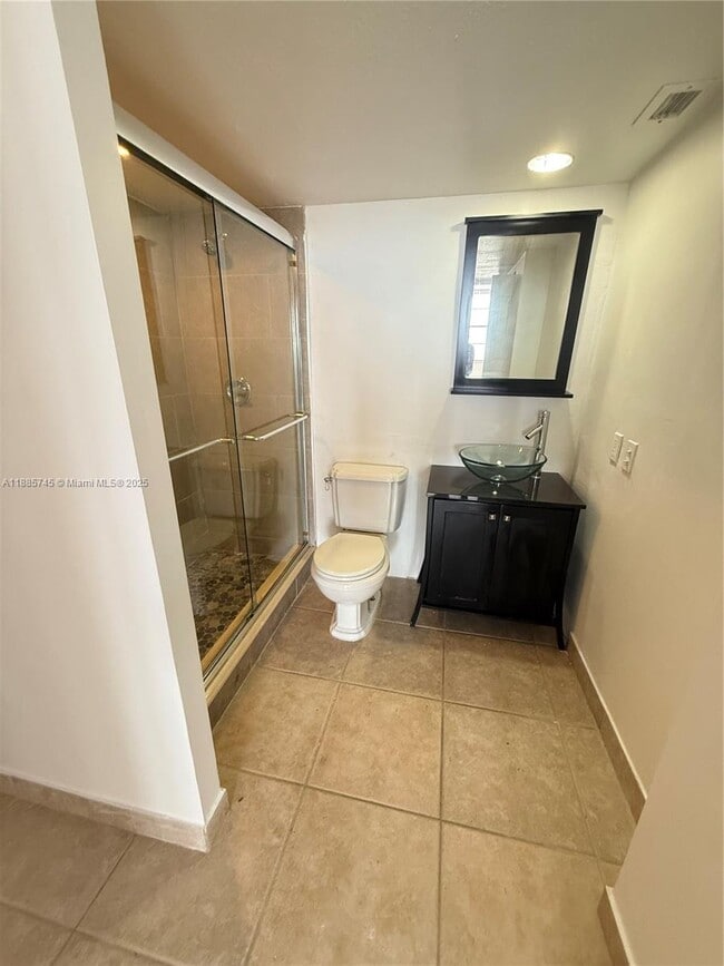 Photo - 2025 NE 164th St Unit 712