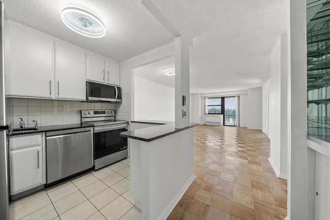 Photo - 7855 JFK Blvd E Unidad 10G