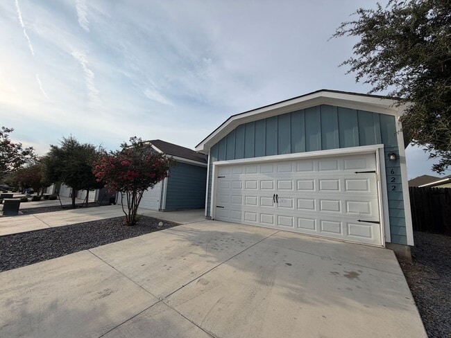 622 Ashers Pl