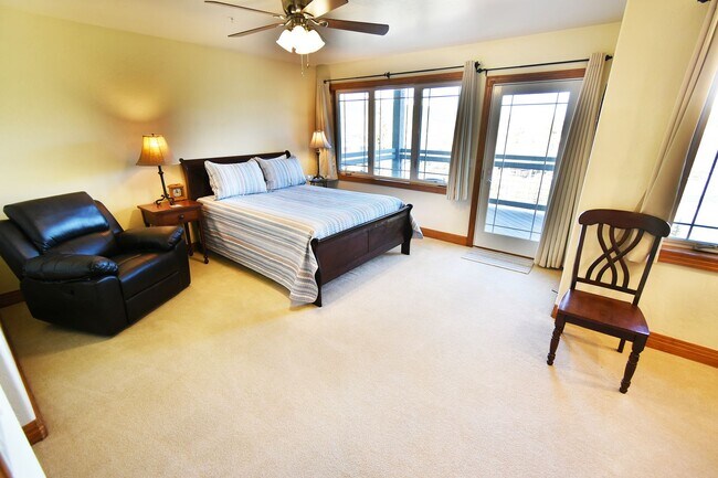 Photo - Monthly Rental - 724B Anemone