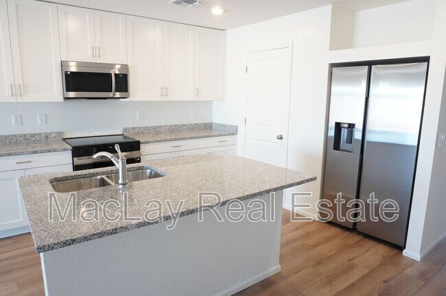 Photo - 1225 N 13th St